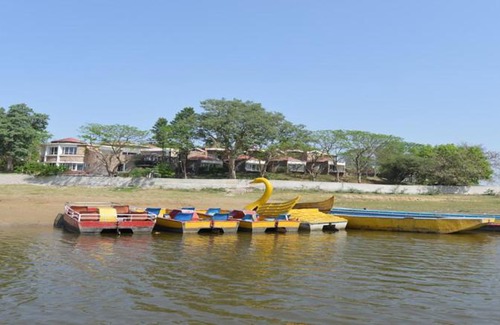 Gurugram Hotel | Saras Tourist Resort