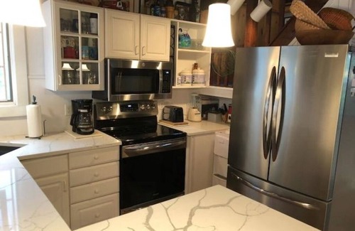 Malta Cottage | Saratoga Lake Summer Paradise