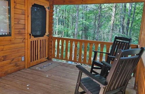 Madison House | Sassafras Cabin at Lost Trails