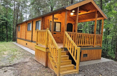 Madison House | Sassafras Cabin at Lost Trails