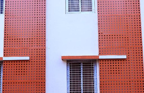 Yeshwanthpur Hotel | Sasthi Suites