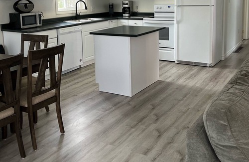 Sauble Beach Cottage | Sauble Beach Cottage - Quiet family setting