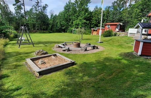 Nybro House | Sauna, boat, fiber optic connection, barbecue area, child-friendly, football goal