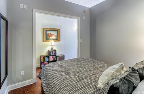 Historic District - North Apartment | Savannah Serendipity