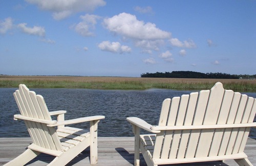 Whitemarsh Island Cottage | Savannah Whitemarsh Island Cottage on Private Riverfront Estate with Dockn