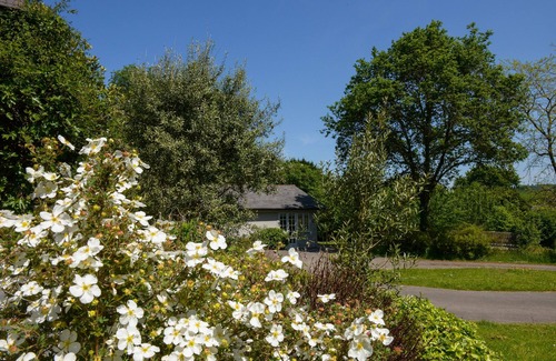Bridport Cottage | SAWMILL COTTAGE, pet friendly in Netherbury