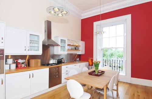 Bonnington Apartment | Saxe Coburg Place [325] is a Elegant Georgian hideaway in the heart of New Town