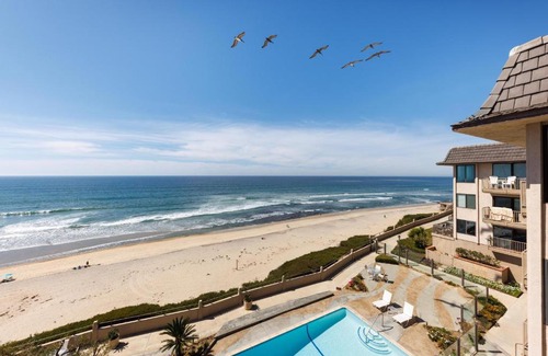 Solana Beach House | SB-767D - Soothing Solana Oceanfront Condo