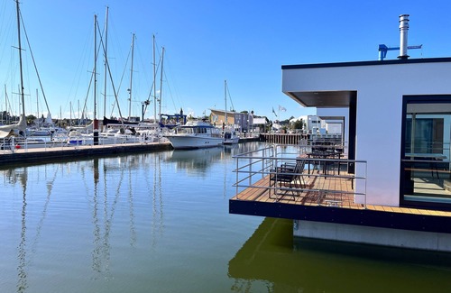 Kroeslin Apartment | Scan2 - Houseboats Marina Kröslin