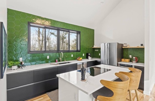 Scottsburg Ski Chalet | Scandinavian Chalet | Hot Tub | FLX Retreat