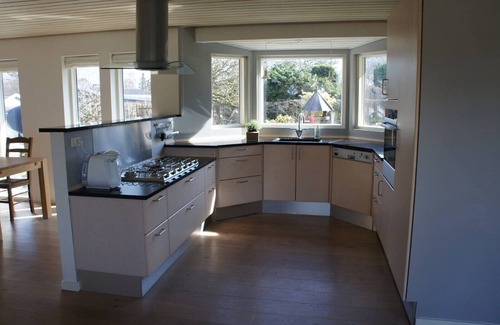 Liseleje Cottage | Scandinavian cottage, walking distance to beach, shops, cafes and restaurants