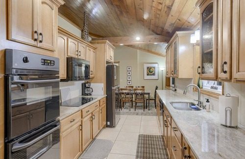 Fort Calhoun House | Scenic and Secluded Acreage Just outside of Omaha