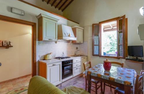 Casole d'Elsa Apartment | Scenic Apartment in Casole d'Elsa with Pool