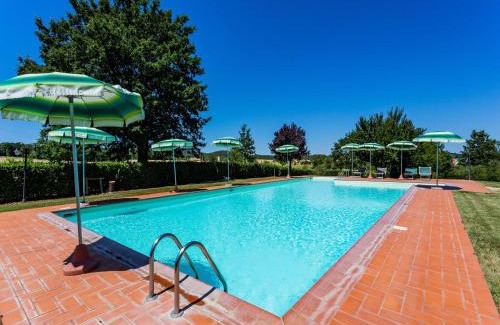 Casole d'Elsa Apartment | Scenic Apartment in Casole d'Elsa with Pool