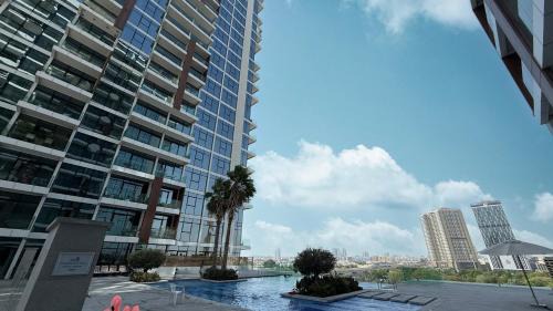 Bur Dubai Apartment | Scenic City View 1BR with Balcony