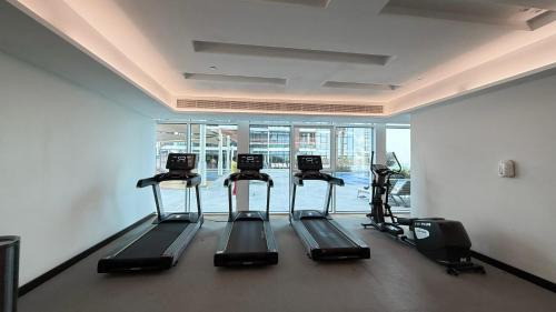 Bur Dubai Apartment | Scenic City View 1BR with Balcony