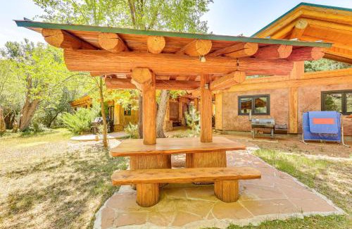 Payson House | Scenic Payson Cabin! Fireplace and Wraparound Patio