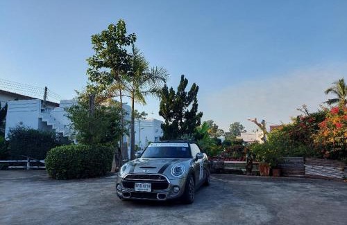 Kamphaeng Phet Resort | Scenic Riverside Resort