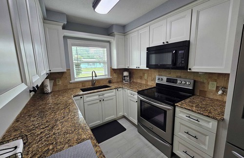 Inverness House | Scenic serenity on the water