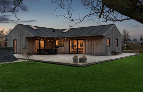 Kysing House | Scenic Summer House With Space For The Family