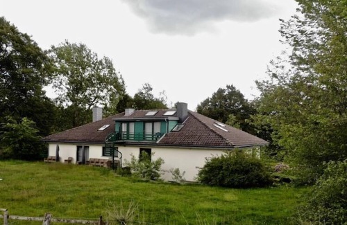 Walk Villa | Scenic Villa near Lake View