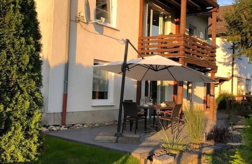 Olpe Apartment | Schöne Wohnung im Landhausstil