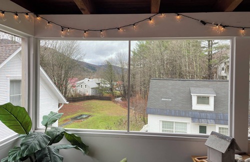 Rochester House | School Brick House is the perfect location for a vacation