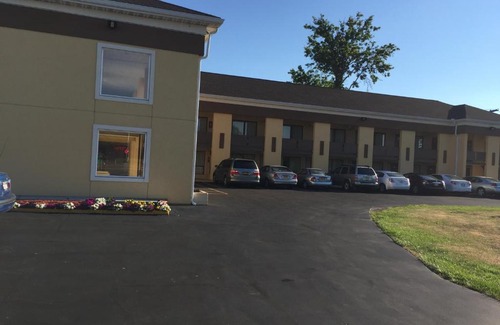 Kenmore Hotel | Scottish Inns Tonawanda