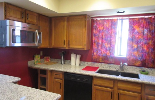 South Scottsdale Condo | Scottsdale McCormick Ranch Fully Furnished condo