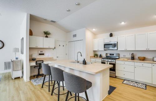 Okahumpka House | Screened Lanai New-Build Home in The Villages!