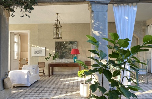 Vilagarcia de Arousa Villa | SEÑORIAL HOUSE ON THE COAST WITH WONDERFUL PORCH