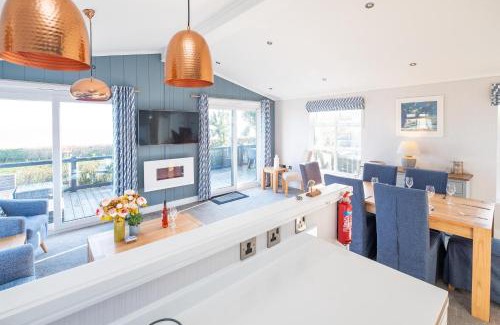 Leiston House | Sea Breeze - Aldeburgh Coastal Cottages