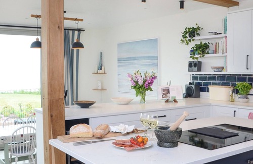 St. Levan House | Sea Breeze - Stunning 6 bedroom Eco home with Sea Views