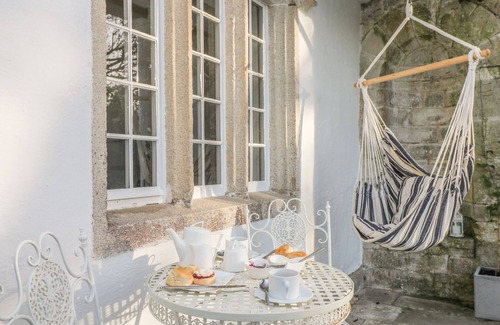 Pentewan Cottage | SEA CLIFF COTTAGE, pet friendly, luxury holiday cottage in Pentewan