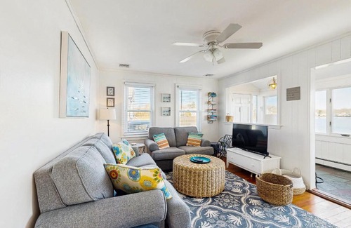 Falmouth Heights House | SEA-esta