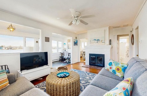 Falmouth Heights House | SEA-esta