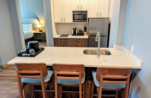 East Fort Lauderdale Hotel | Sea Glass Beach Place, Trademark Collection by Wyndham