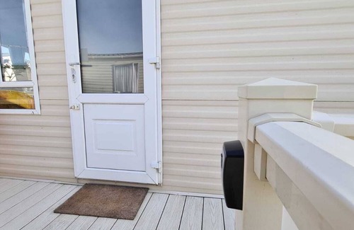 Pevensey House | Sea Holly - Your Static Caravan Seaside Escape - Fitness - Pool - Restaurant