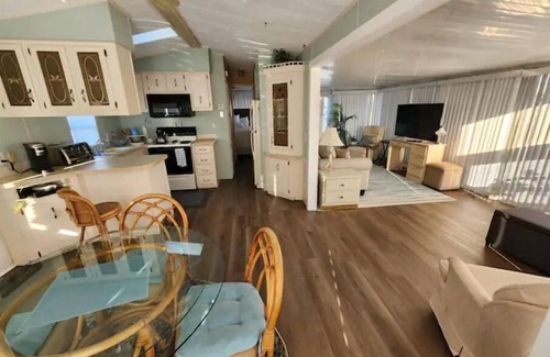 Nettles Island House | Sea la Vie beach cottage