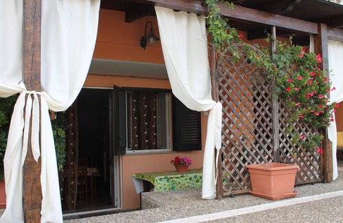 Vignacastrisi Apartment | "Sea land" Bilocale in Villa with Garden