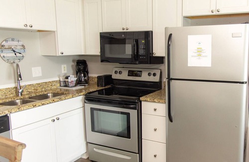 Garden City Apartment | Sea Mystique Murrells Inlet a Ramada by Wyndham