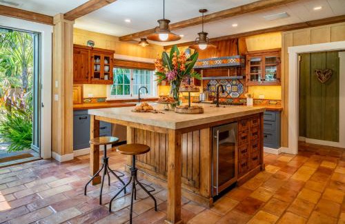 Montecito Villa | Sea Ranch by Paradise Retreats