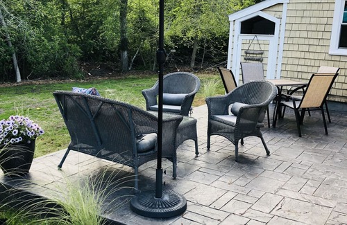 Dennis Port Cottage | Sea Shell Cottage - central air - walk to Swan Pond. Pet friendly