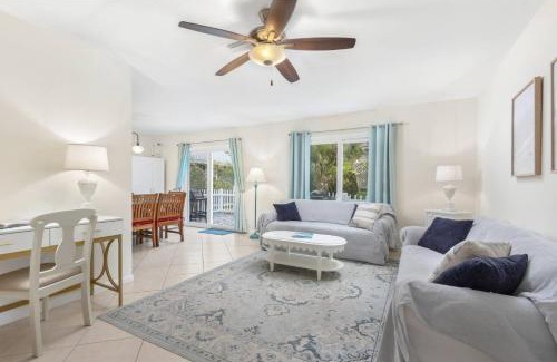 Surfcrest Village House | Sea Urchin Cottage