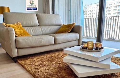Ostend Apartment | Sea View 1 BR Flat With Pool - Ideal For Couples & Families By SlowayStay Holiday Apartment & Short Term Rental Oostende