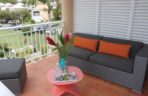 Anse des Rochers Apartment | SEA VIEW air-conditioned apartment of 65m2 + 30m terrace - sea view and pool