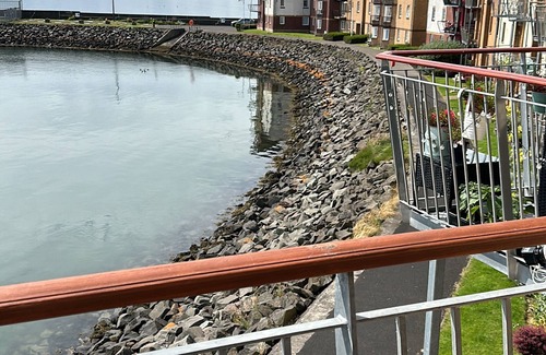 Kirkcaldy Apartment | Sea View Apartment/Deas Wharf