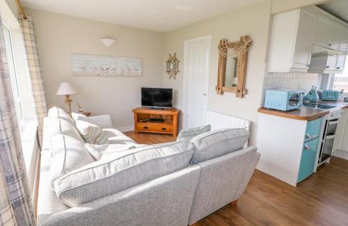 Walcott House | Sea View