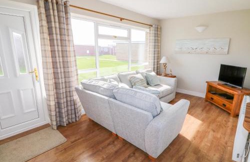 Walcott House | Sea View