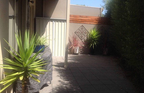 Warrnambool House | SEA VIEW on SHIRLEY is a fantastic town house with all modern facilities,